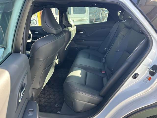 トヨタ クラウン　クロスオーバー　ハイブリッド ２．５ Ｇ アドバンスト レザー パッケージ Ｅ－ＦＯＵＲ ４ＷＤ R6年 (東海) 99