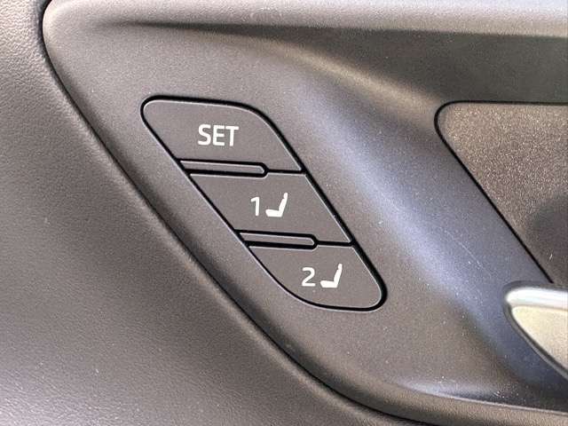 トヨタ クラウン　クロスオーバー　ハイブリッド ２．５ Ｇ アドバンスト レザー パッケージ Ｅ－ＦＯＵＲ ４ＷＤ R6年 (東海) 99