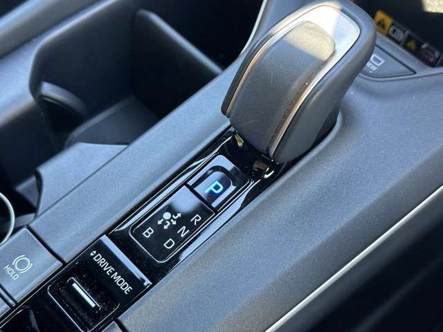 トヨタ クラウン　クロスオーバー　ハイブリッド ２．５ Ｇ アドバンスト レザー パッケージ Ｅ－ＦＯＵＲ ４ＷＤ R6年 (東海) 99