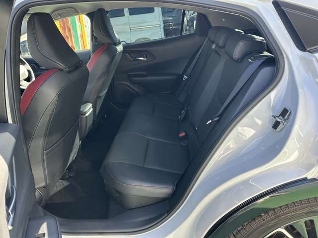 トヨタ プリウス ２．０ Ｚ Ｅ－ＦＯＵＲ ４ＷＤ R6年 (東海) 99