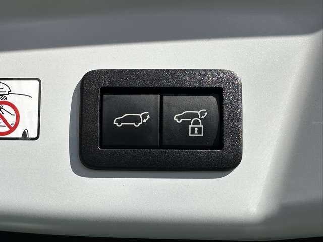 トヨタ プリウス ２．０ Ｚ Ｅ－ＦＯＵＲ ４ＷＤ R6年 (東海) 99