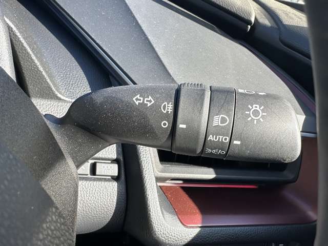 トヨタ プリウス ２．０ Ｚ Ｅ－ＦＯＵＲ ４ＷＤ R6年 (東海) 99