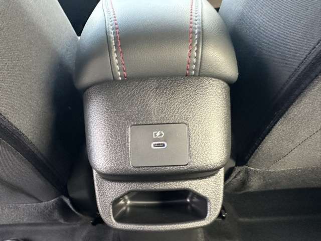 日産 ノートオーラ １．２ ＮＩＳＭＯ チューンド Ｅ－ＰＯＷＥＲ ４ＷＤ R7年 (東海) 99