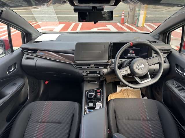 日産 ノートオーラ １．２ ＮＩＳＭＯ チューンド Ｅ－ＰＯＷＥＲ ４ＷＤ R7年 (東海) 99