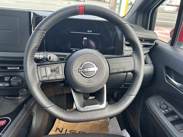 日産 ノートオーラ １．２ ＮＩＳＭＯ チューンド Ｅ－ＰＯＷＥＲ ４ＷＤ R7年 (東海) 99