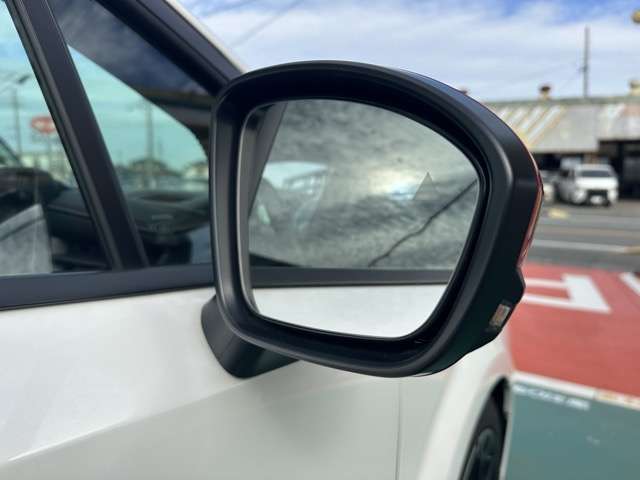 日産 ノートオーラ １．２ ＮＩＳＭＯ チューンド Ｅ－ＰＯＷＥＲ ４ＷＤ R7年 (東海) 99