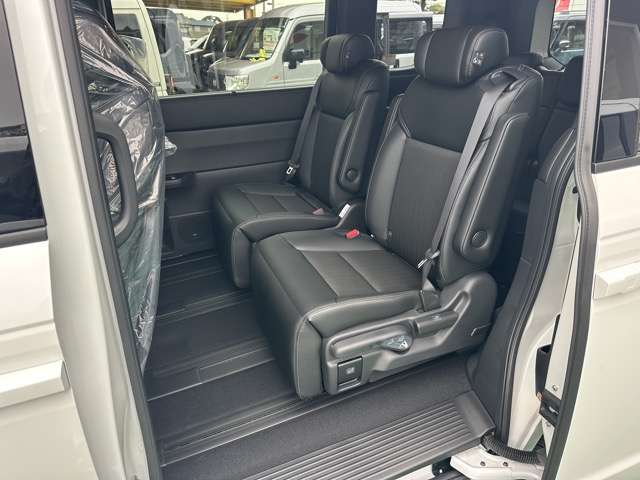 ホンダ ステップワゴン　ハイブリッド ２．０ Ｅ：ＨＥＶ スパーダ R7年 (東海) 99