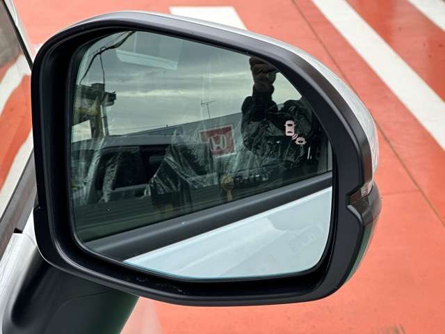 ホンダ ステップワゴン　ハイブリッド ２．０ Ｅ：ＨＥＶ スパーダ R7年 (東海) 99