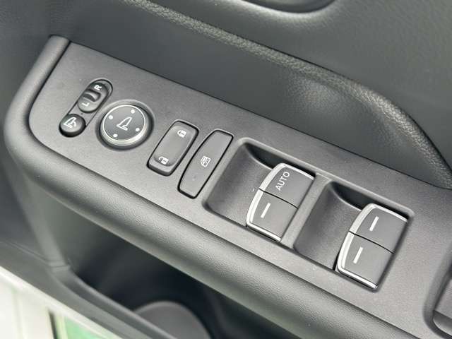 ホンダ ステップワゴン　ハイブリッド ２．０ Ｅ：ＨＥＶ スパーダ R7年 (東海) 99