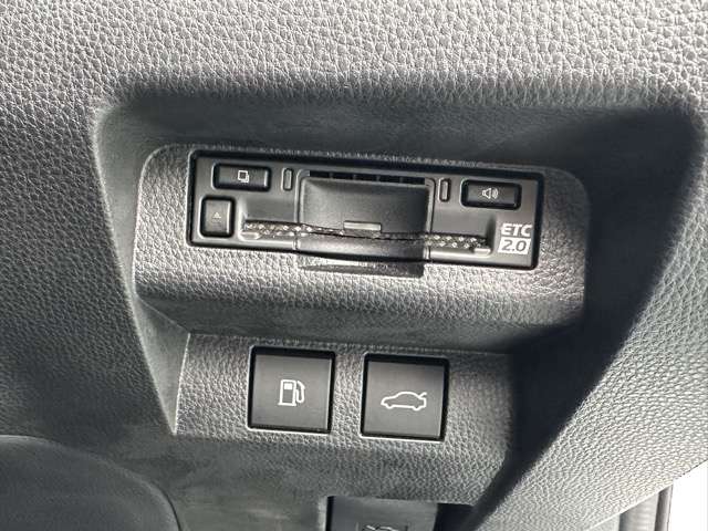 トヨタ クラウン　クロスオーバー　ハイブリッド ２．４ ＲＳ アドバンスト Ｅ－ＦＯＵＲ ＡＤＶＡＮＣＥＤ ４ＷＤ R5年 (東海) 99