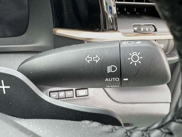 トヨタ クラウン　クロスオーバー　ハイブリッド ２．４ ＲＳ アドバンスト Ｅ－ＦＯＵＲ ＡＤＶＡＮＣＥＤ ４ＷＤ R5年 (東海) 99