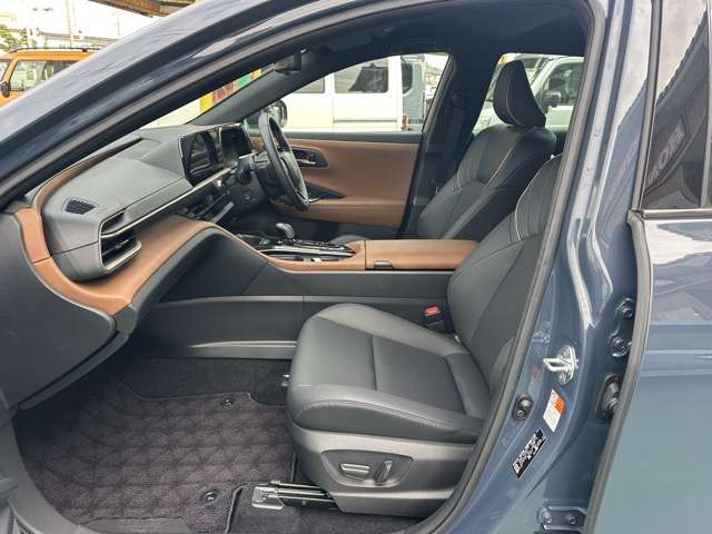 トヨタ クラウン　クロスオーバー　ハイブリッド ２．５ Ｚ Ｅ－ＦＯＵＲ ４ＷＤ R6年 (東海) 99