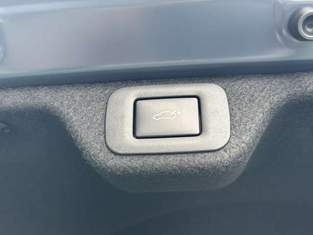 トヨタ クラウン　クロスオーバー　ハイブリッド ２．５ Ｚ Ｅ－ＦＯＵＲ ４ＷＤ R6年 (東海) 99