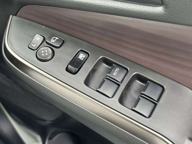 スズキ ソリオ １．２ バンディット ハイブリッド ＭＶ R7年 (東海) 99