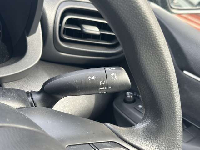 トヨタ ヤリス １．５ Ｘ R2年 (東海) 99