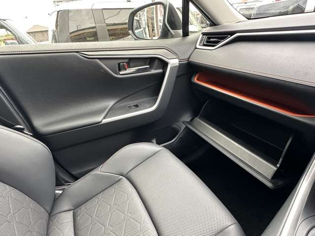 トヨタ ＲＡＶ４ ２．０ アドベンチャー ４ＷＤ R6年 (東海) 99