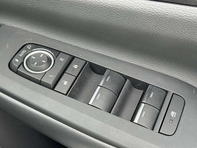 トヨタ プリウス ２．０ Ｚ R5年 (東海) 99