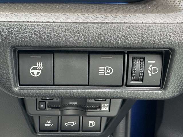 トヨタ プリウス ２．０ Ｚ R5年 (東海) 99