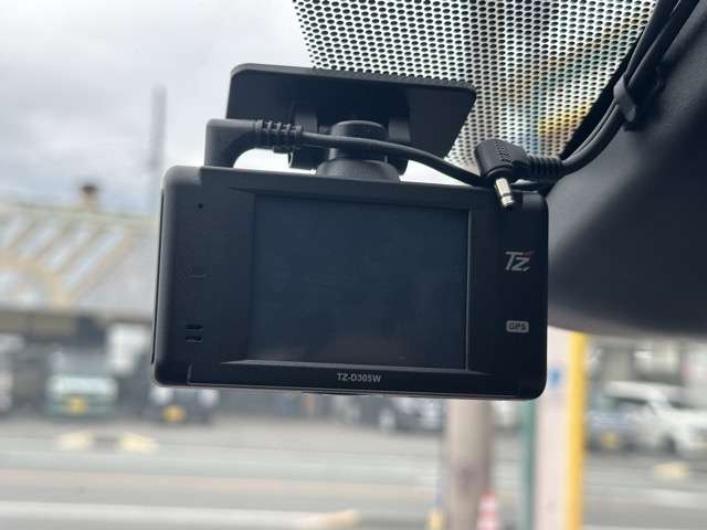 トヨタ プリウス ２．０ Ｚ R5年 (東海) 99