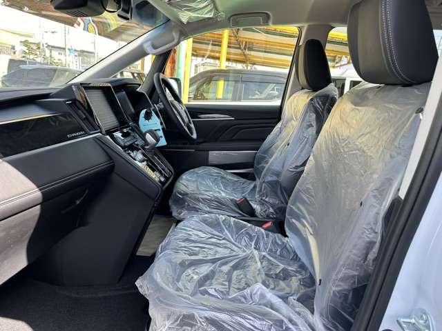 三菱 デリカ　Ｄ：５ ２．２ シャモニー 電動サイドステップ非装着車 ディーゼルターボ ４ＷＤ R7年 (東海) 99