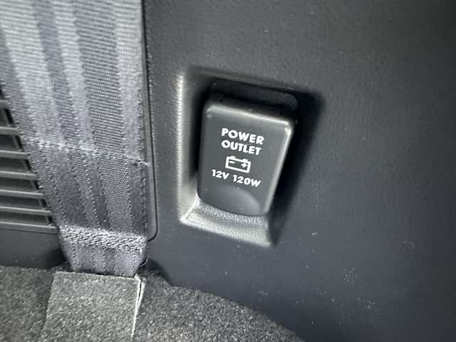 三菱 デリカ　Ｄ：５ ２．２ シャモニー 電動サイドステップ非装着車 ディーゼルターボ ４ＷＤ R7年 (東海) 99