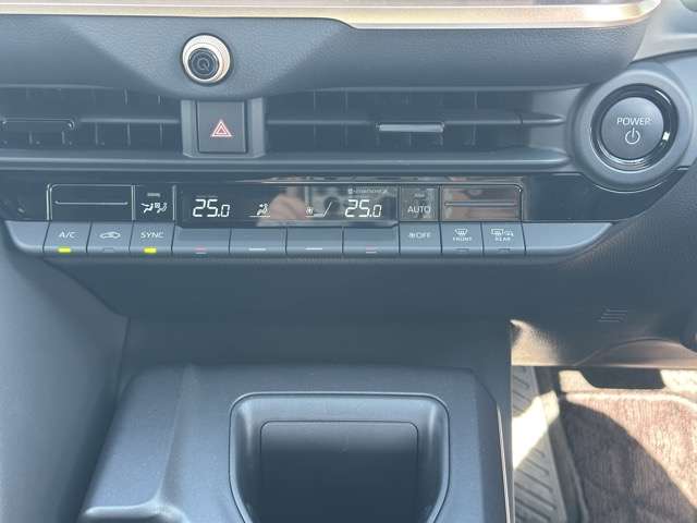 トヨタ クラウン　クロスオーバー　ハイブリッド ２．５ Ｇ Ｅ－ＦＯＵＲ ４ＷＤ R5年 (東海) 99