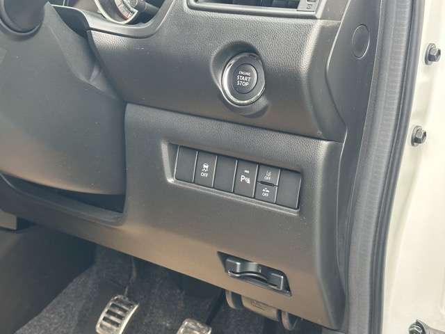 スズキ スイフト スポーツ １．４ R5年 (東海) 99