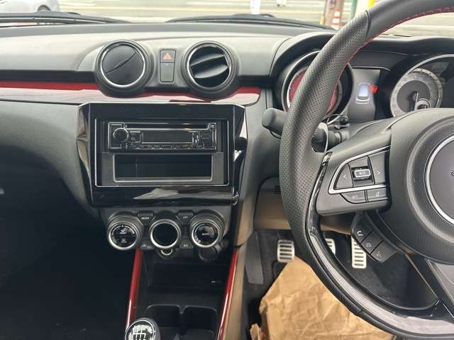 スズキ スイフト スポーツ １．４ R5年 (東海) 99