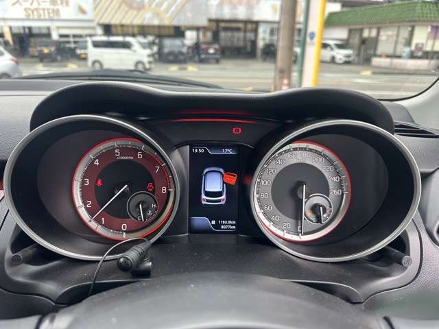 スズキ スイフト スポーツ １．４ R5年 (東海) 99