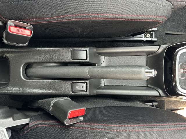 スズキ スイフト スポーツ １．４ R6年 (東海) 99