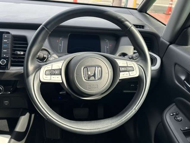 ホンダ フィット　ハイブリッド １．５ Ｅ：ＨＥＶ ホーム R3年 (東海) 99