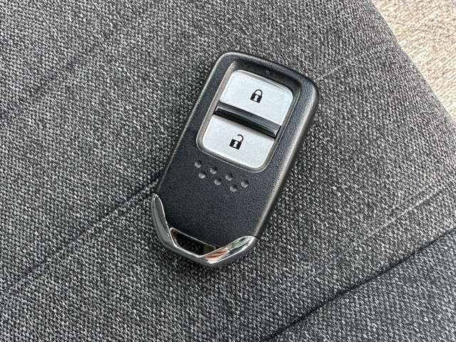 ホンダ フィット　ハイブリッド １．５ Ｅ：ＨＥＶ ホーム R3年 (東海) 99