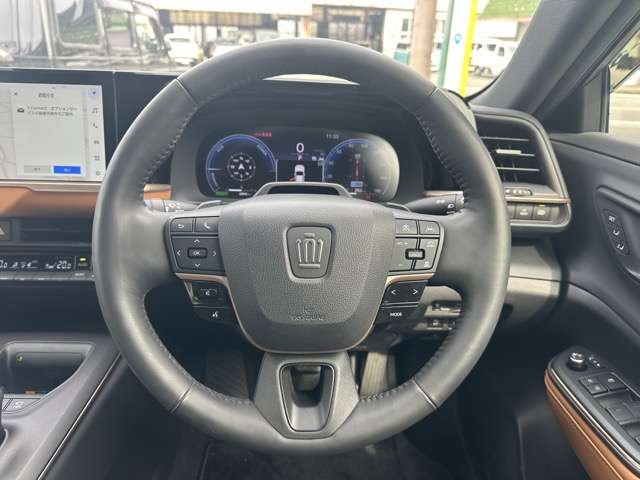 トヨタ クラウン　クロスオーバー　ハイブリッド ２．４ ＲＳ アドバンスト Ｅ－ＦＯＵＲ ＡＤＶＡＮＣＥＤ ４ＷＤ R4年 (東海) 99