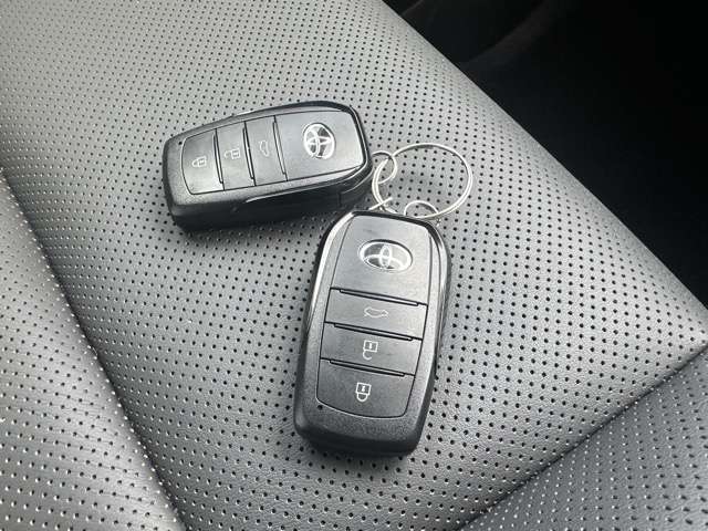 トヨタ クラウン　クロスオーバー　ハイブリッド ２．４ ＲＳ アドバンスト Ｅ－ＦＯＵＲ ＡＤＶＡＮＣＥＤ ４ＷＤ R4年 (東海) 99