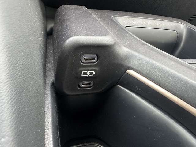 トヨタ クラウン　クロスオーバー　ハイブリッド ２．４ ＲＳ アドバンスト Ｅ－ＦＯＵＲ ＡＤＶＡＮＣＥＤ ４ＷＤ R4年 (東海) 99