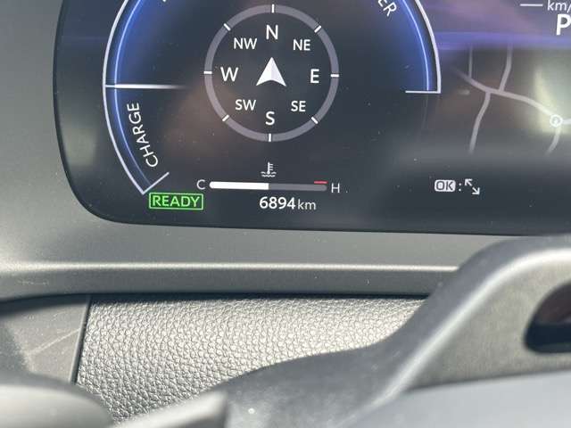 トヨタ クラウン　クロスオーバー　ハイブリッド ２．４ ＲＳ アドバンスト Ｅ－ＦＯＵＲ ＡＤＶＡＮＣＥＤ ４ＷＤ R4年 (東海) 99