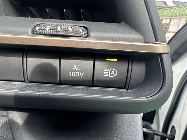 トヨタ クラウン　クロスオーバー　ハイブリッド ２．４ ＲＳ アドバンスト Ｅ－ＦＯＵＲ ＡＤＶＡＮＣＥＤ ４ＷＤ R4年 (東海) 99