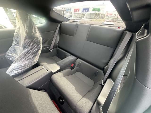 スバル ＢＲＺ ２．４ Ｒ R4年 (東海) 99