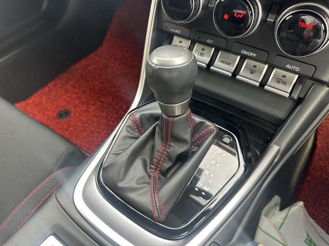 スバル ＢＲＺ ２．４ Ｒ R4年 (東海) 99