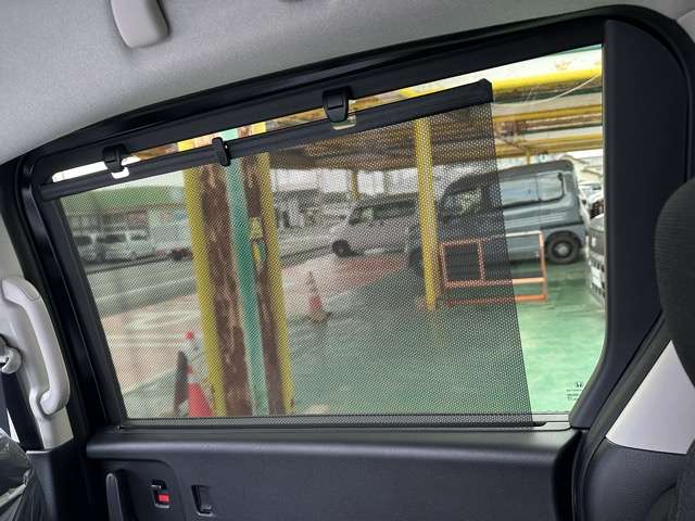 ホンダ フリード　ハイブリッド １．５ Ｅ：ＨＥＶ エアー ＥＸ R7年 (東海) 99