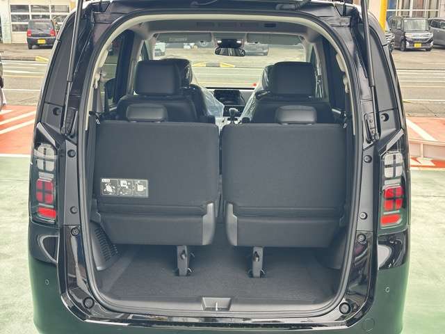 ホンダ フリード　ハイブリッド １．５ Ｅ：ＨＥＶ エアー ＥＸ R7年 (東海) 99