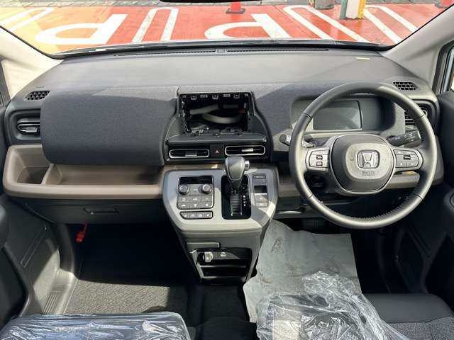 ホンダ フリード　ハイブリッド １．５ Ｅ：ＨＥＶ エアー ＥＸ R7年 (東海) 99