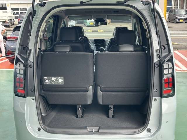 ホンダ フリード　ハイブリッド １．５ Ｅ：ＨＥＶ エアー ＥＸ R7年 (東海) 99