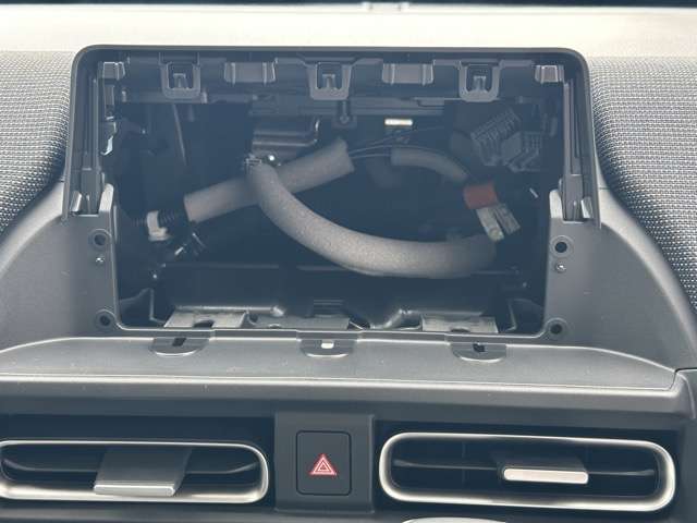 ホンダ フリード　ハイブリッド １．５ Ｅ：ＨＥＶ エアー ＥＸ R7年 (東海) 99