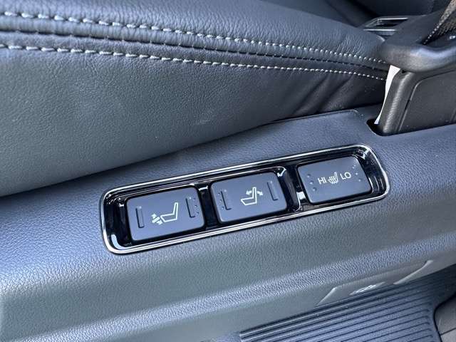 ホンダ オデッセイ　ハイブリッド ２．０ Ｅ：ＨＥＶ アブソルート ＥＸ ブラックエディション R6年 (東海) 99