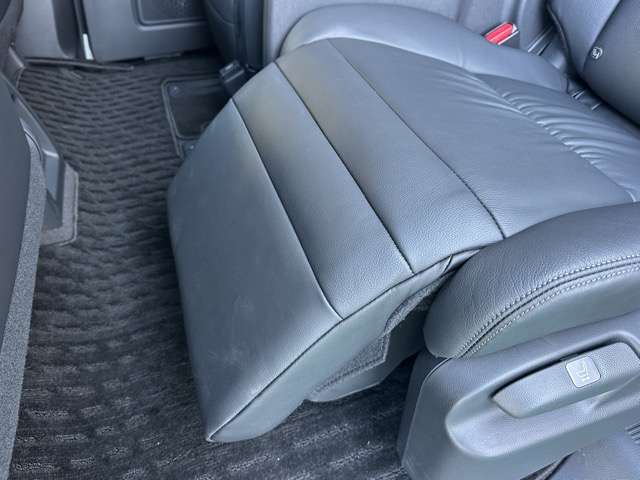 ホンダ オデッセイ　ハイブリッド ２．０ Ｅ：ＨＥＶ アブソルート ＥＸ ブラックエディション R6年 (東海) 99