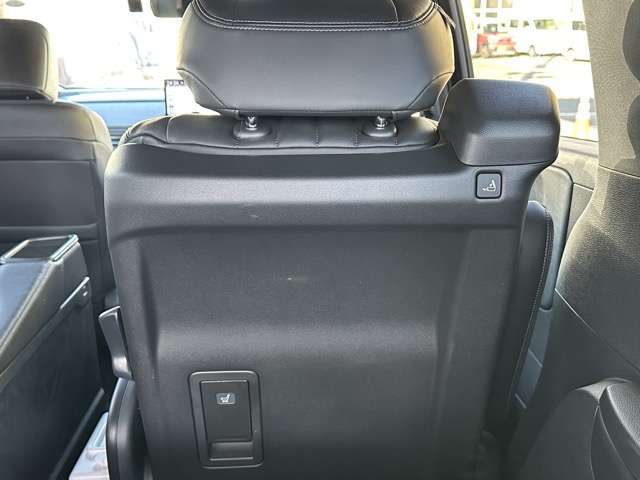 ホンダ オデッセイ　ハイブリッド ２．０ Ｅ：ＨＥＶ アブソルート ＥＸ ブラックエディション R6年 (東海) 99