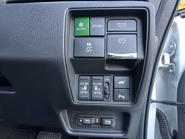 ホンダ オデッセイ　ハイブリッド ２．０ Ｅ：ＨＥＶ アブソルート ＥＸ ブラックエディション R6年 (東海) 99