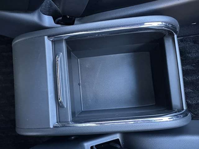 ホンダ オデッセイ　ハイブリッド ２．０ Ｅ：ＨＥＶ アブソルート ＥＸ ブラックエディション R6年 (東海) 99