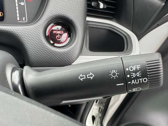 ホンダ フィット　ハイブリッド １．５ Ｅ：ＨＥＶ ベーシック R2年 (東海) 99